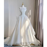 Vintage Ball Gown Strapless White Tulle Wedding Dresses HZ1024