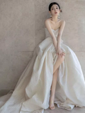 Vintage Ball Gown Strapless Lace White Wedding Dresses HZ1024