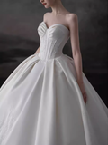 Vintage Ball Gown Sweetheart Satin White Wedding Dresses HZ1024